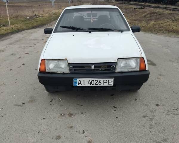 Белый ВАЗ 2109, объемом двигателя 1.5 л и пробегом 95 тыс. км за 900 $, фото 1 на Automoto.ua