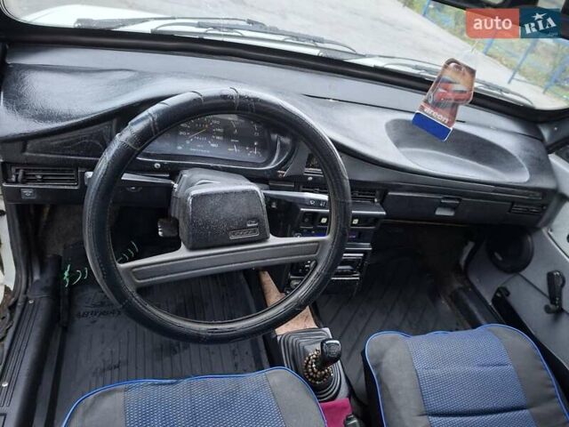 Белый ВАЗ 2109, объемом двигателя 1.3 л и пробегом 950 тыс. км за 1250 $, фото 3 на Automoto.ua