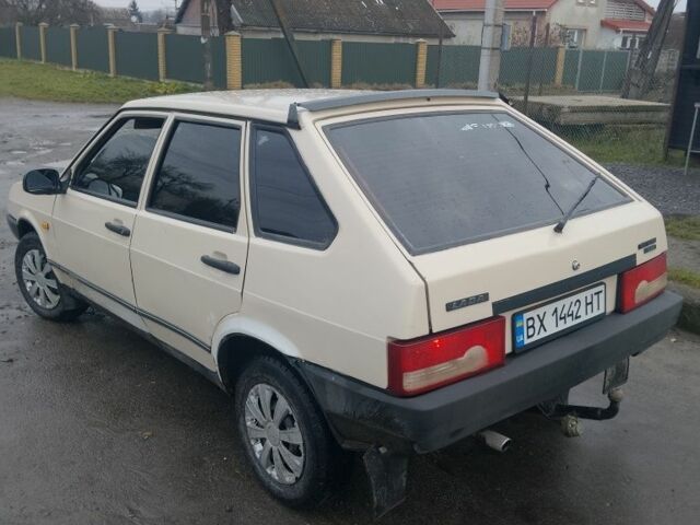 Белый ВАЗ 2109, объемом двигателя 1.3 л и пробегом 222 тыс. км за 950 $, фото 1 на Automoto.ua