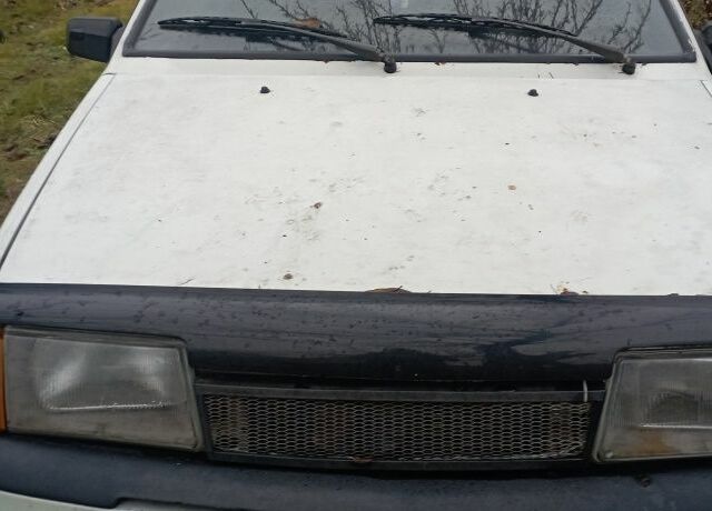 Белый ВАЗ 2109, объемом двигателя 0 л и пробегом 150 тыс. км за 750 $, фото 2 на Automoto.ua