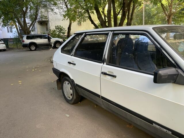 Белый ВАЗ 2109, объемом двигателя 1.5 л и пробегом 60 тыс. км за 1400 $, фото 2 на Automoto.ua