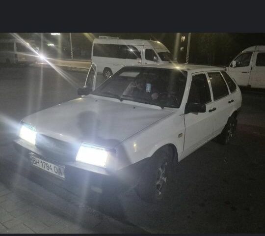 Белый ВАЗ 2109, объемом двигателя 0 л и пробегом 50 тыс. км за 1040 $, фото 1 на Automoto.ua