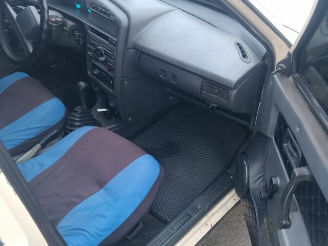 Белый ВАЗ 2109, объемом двигателя 1.3 л и пробегом 222 тыс. км за 950 $, фото 5 на Automoto.ua