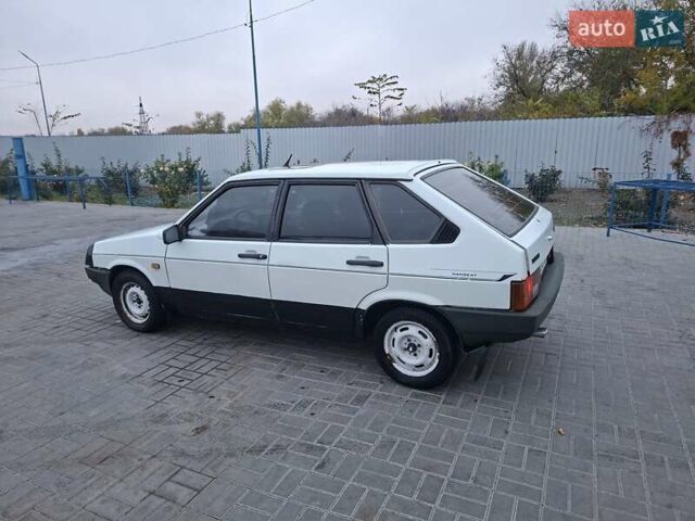 Белый ВАЗ 2109, объемом двигателя 1.3 л и пробегом 950 тыс. км за 1250 $, фото 1 на Automoto.ua