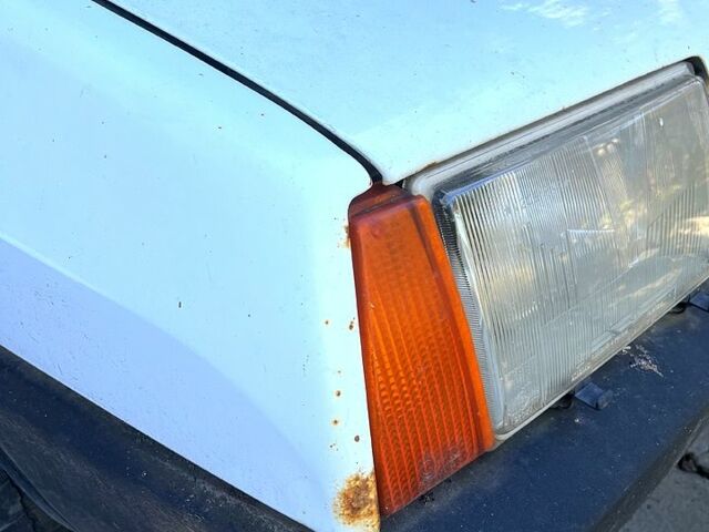 Белый ВАЗ 2109, объемом двигателя 1.5 л и пробегом 300 тыс. км за 950 $, фото 2 на Automoto.ua