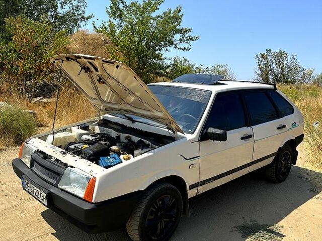 Белый ВАЗ 2109, объемом двигателя 1.5 л и пробегом 150 тыс. км за 1200 $, фото 6 на Automoto.ua