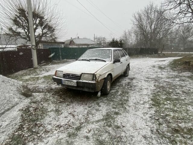 Белый ВАЗ 2109, объемом двигателя 1.5 л и пробегом 777 тыс. км за 500 $, фото 1 на Automoto.ua