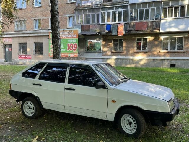 Білий ВАЗ 2109, об'ємом двигуна 1.3 л та пробігом 158 тис. км за 850 $, фото 4 на Automoto.ua