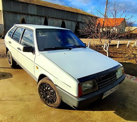 Белый ВАЗ 2109, объемом двигателя 15 л и пробегом 0 тыс. км за 1100 $, фото 4 на Automoto.ua