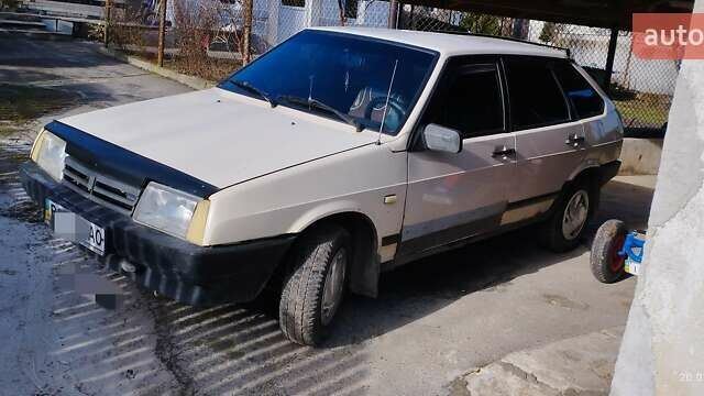 Белый ВАЗ 2109, объемом двигателя 1.5 л и пробегом 100 тыс. км за 800 $, фото 5 на Automoto.ua