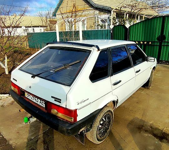 Белый ВАЗ 2109, объемом двигателя 15 л и пробегом 0 тыс. км за 1100 $, фото 3 на Automoto.ua