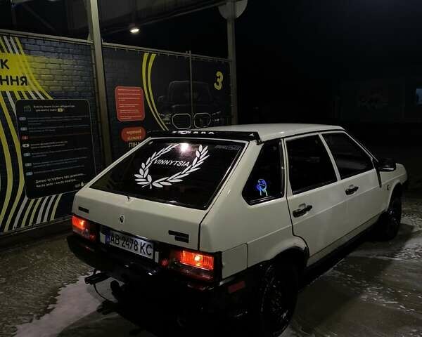 Белый ВАЗ 2109, объемом двигателя 1.5 л и пробегом 140 тыс. км за 1800 $, фото 6 на Automoto.ua
