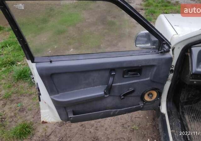 Белый ВАЗ 2109, объемом двигателя 0 л и пробегом 385 тыс. км за 1000 $, фото 7 на Automoto.ua