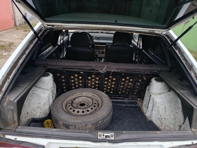 Білий ВАЗ 2109, об'ємом двигуна 1.5 л та пробігом 26 тис. км за 900 $, фото 5 на Automoto.ua