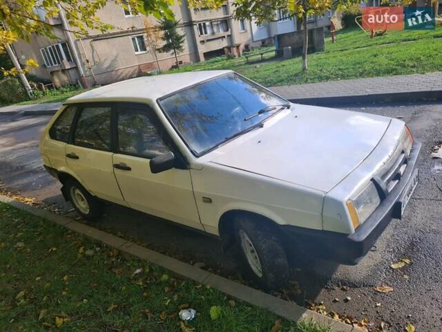 Белый ВАЗ 2109, объемом двигателя 1.3 л и пробегом 213 тыс. км за 499 $, фото 2 на Automoto.ua