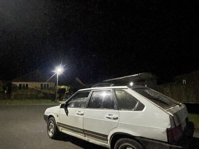 Белый ВАЗ 2109, объемом двигателя 0 л и пробегом 250 тыс. км за 800 $, фото 3 на Automoto.ua