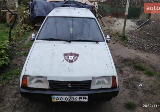 Белый ВАЗ 2109, объемом двигателя 0 л и пробегом 385 тыс. км за 1000 $, фото 4 на Automoto.ua