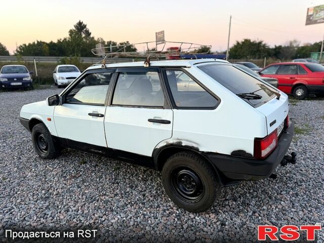 Белый ВАЗ 2109, объемом двигателя 1.5 л и пробегом 240 тыс. км за 650 $, фото 1 на Automoto.ua