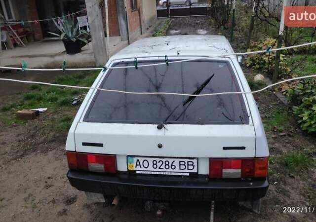 Белый ВАЗ 2109, объемом двигателя 0 л и пробегом 385 тыс. км за 1000 $, фото 1 на Automoto.ua