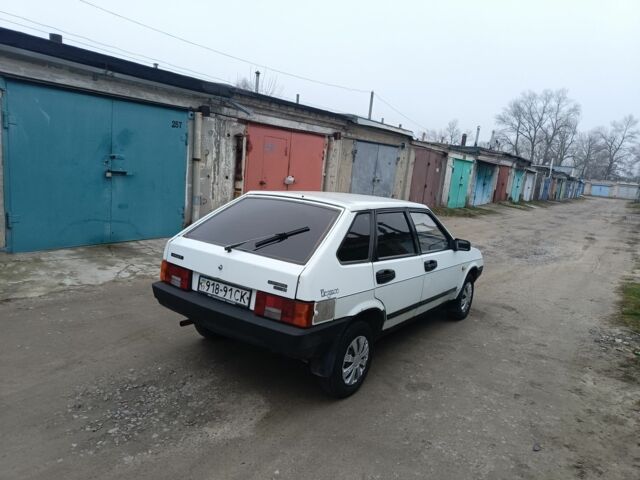 Білий ВАЗ 2109, об'ємом двигуна 1.5 л та пробігом 26 тис. км за 900 $, фото 4 на Automoto.ua