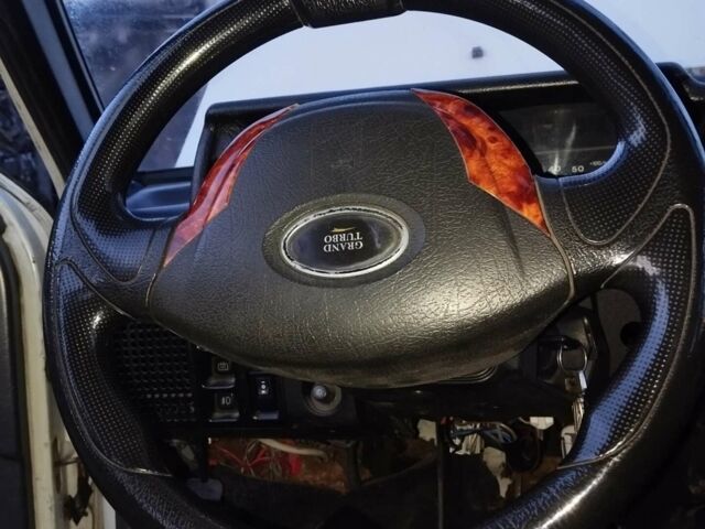 Белый ВАЗ 2109, объемом двигателя 1.5 л и пробегом 453 тыс. км за 800 $, фото 2 на Automoto.ua