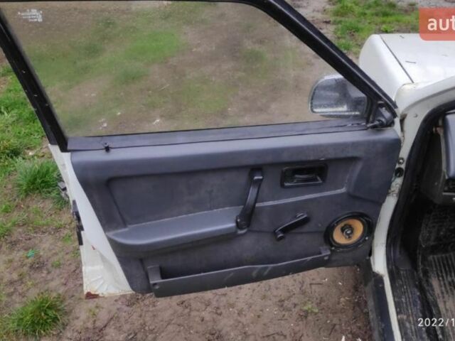 Білий ВАЗ 2109, об'ємом двигуна 0 л та пробігом 385 тис. км за 1000 $, фото 7 на Automoto.ua
