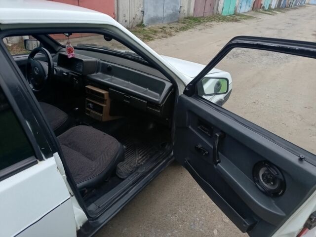 Білий ВАЗ 2109, об'ємом двигуна 1.5 л та пробігом 26 тис. км за 900 $, фото 3 на Automoto.ua