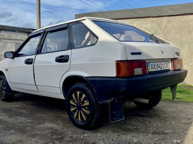 Белый ВАЗ 2109, объемом двигателя 1.5 л и пробегом 50 тыс. км за 2000 $, фото 1 на Automoto.ua