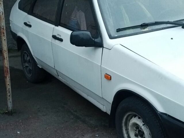 ВАЗ 2109 1999 в Киеве на Automoto.ua Белый ВАЗ 2109, объемом двигателя 0 л и пробегом 1 тыс. км за 761 $, фото 5 на Automoto.ua