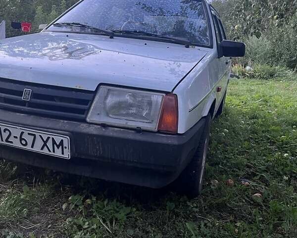 Белый ВАЗ 2109, объемом двигателя 1.5 л и пробегом 206 тыс. км за 1200 $, фото 4 на Automoto.ua