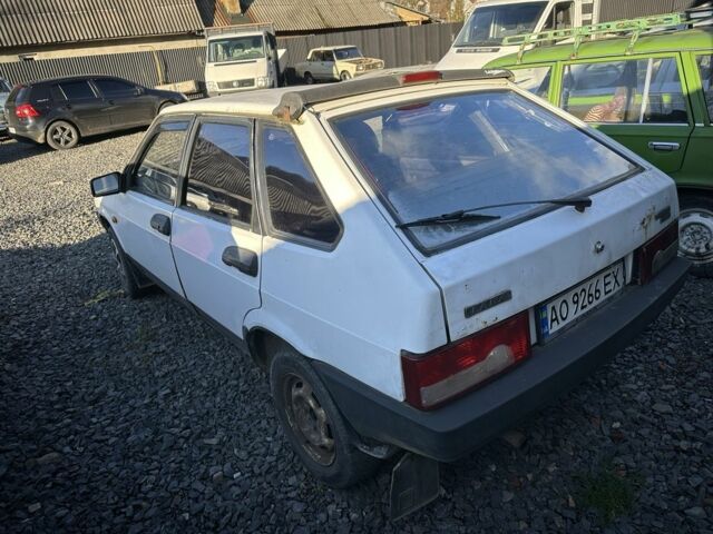 Белый ВАЗ 2109, объемом двигателя 0 л и пробегом 123 тыс. км за 700 $, фото 1 на Automoto.ua