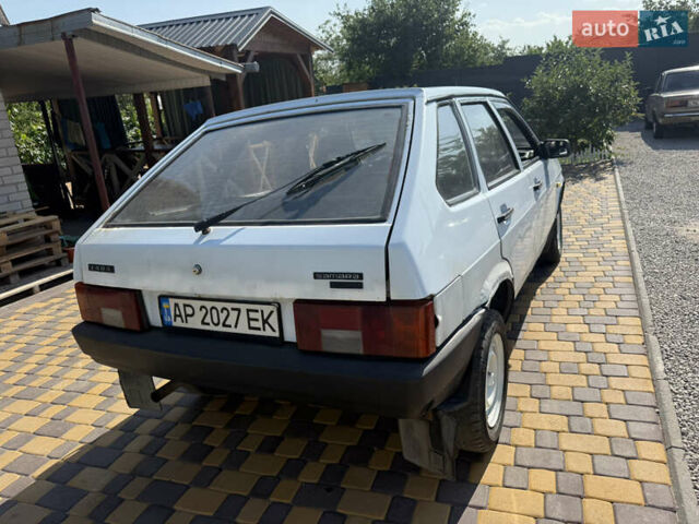 Белый ВАЗ 2109, объемом двигателя 1.5 л и пробегом 200 тыс. км за 700 $, фото 1 на Automoto.ua