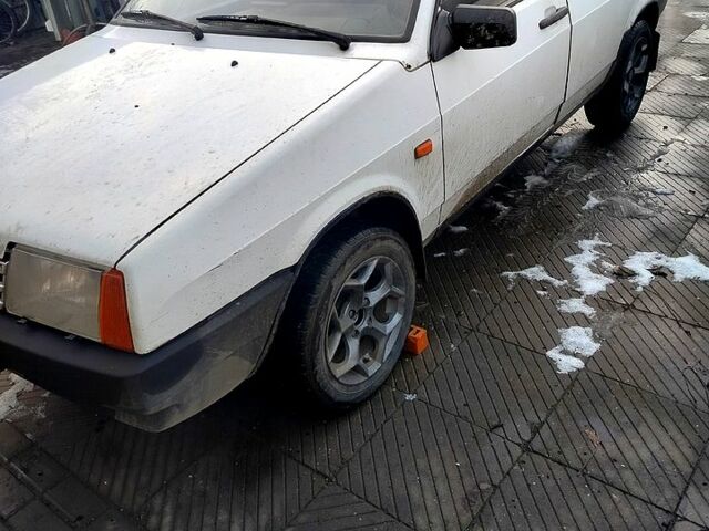 Білий ВАЗ 2109, об'ємом двигуна 1.5 л та пробігом 250 тис. км за 1000 $, фото 1 на Automoto.ua