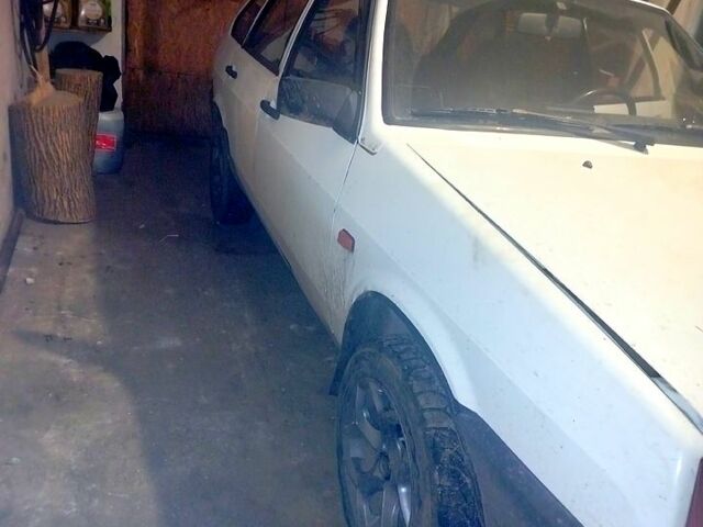 Білий ВАЗ 2109, об'ємом двигуна 1.5 л та пробігом 230 тис. км за 850 $, фото 6 на Automoto.ua