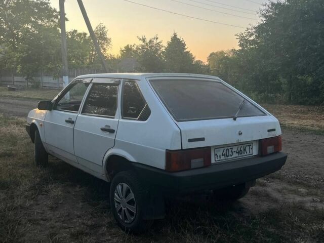 Белый ВАЗ 2109, объемом двигателя 0 л и пробегом 200 тыс. км за 803 $, фото 3 на Automoto.ua