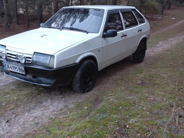 Белый ВАЗ 2109, объемом двигателя 0 л и пробегом 25 тыс. км за 800 $, фото 1 на Automoto.ua