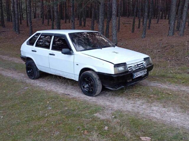 Белый ВАЗ 2109, объемом двигателя 0 л и пробегом 25 тыс. км за 800 $, фото 4 на Automoto.ua