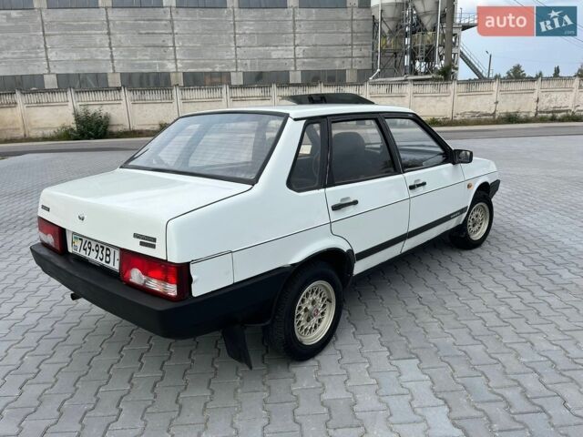 Белый ВАЗ 2109, объемом двигателя 0 л и пробегом 110 тыс. км за 1450 $, фото 5 на Automoto.ua