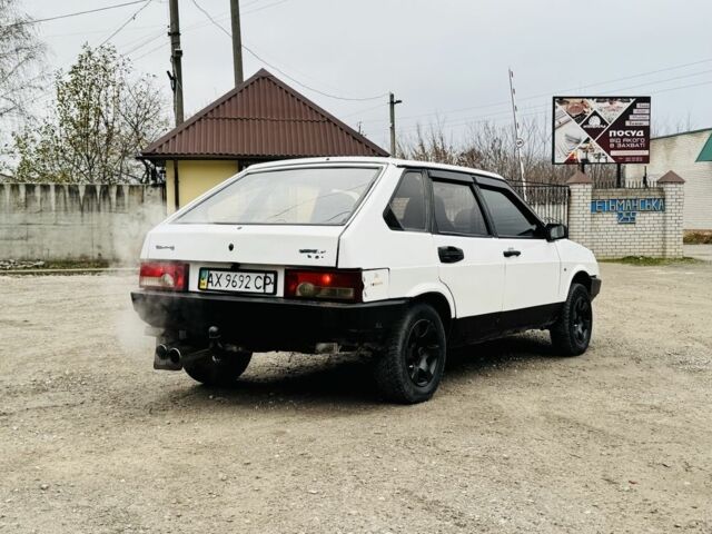 Білий ВАЗ 2109, об'ємом двигуна 1.5 л та пробігом 200 тис. км за 800 $, фото 3 на Automoto.ua