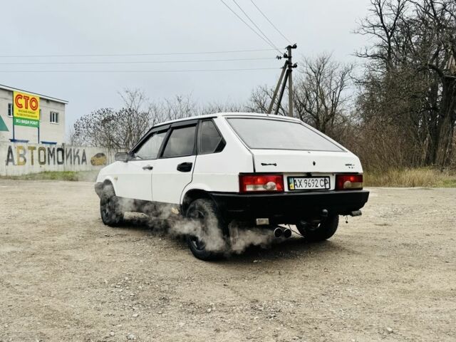 Білий ВАЗ 2109, об'ємом двигуна 1.5 л та пробігом 200 тис. км за 800 $, фото 2 на Automoto.ua