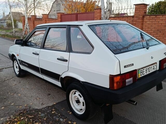 Белый ВАЗ 2109, объемом двигателя 1.3 л и пробегом 128 тыс. км за 1950 $, фото 2 на Automoto.ua