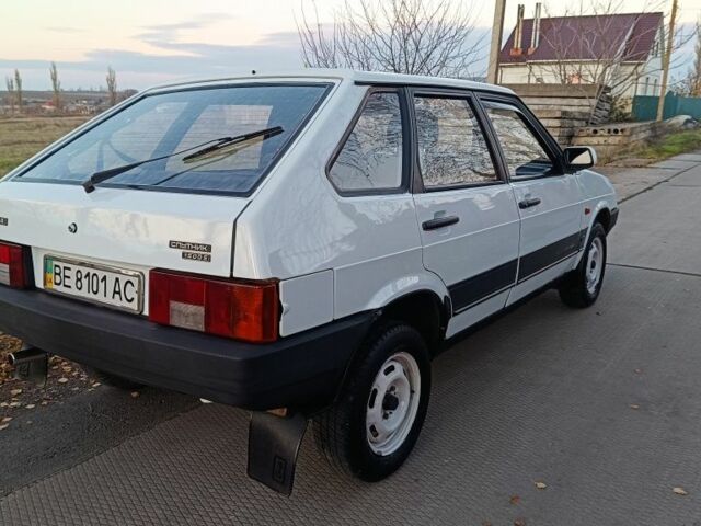 Белый ВАЗ 2109, объемом двигателя 1.3 л и пробегом 128 тыс. км за 1950 $, фото 6 на Automoto.ua