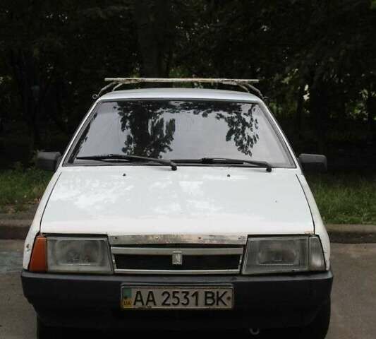 Білий ВАЗ 2109, об'ємом двигуна 1.5 л та пробігом 300 тис. км за 700 $, фото 3 на Automoto.ua