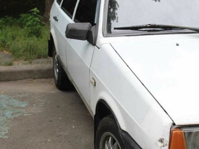 Білий ВАЗ 2109, об'ємом двигуна 1.5 л та пробігом 300 тис. км за 700 $, фото 4 на Automoto.ua