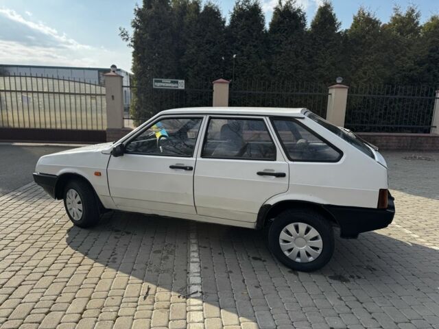 Белый ВАЗ 2109, объемом двигателя 1.5 л и пробегом 290 тыс. км за 1100 $, фото 2 на Automoto.ua