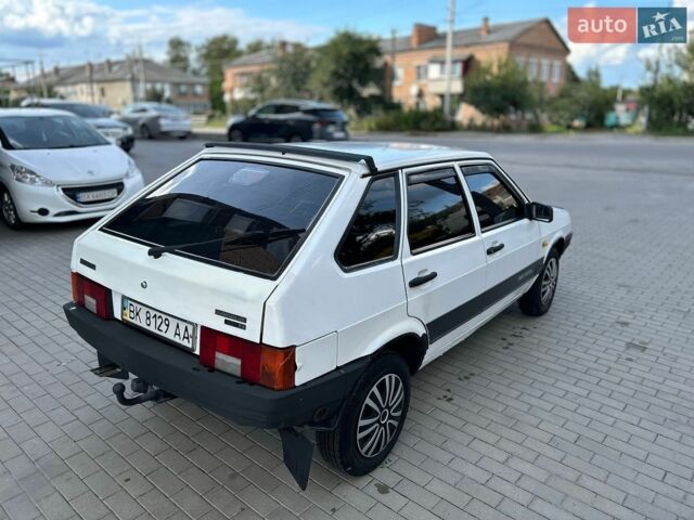 Белый ВАЗ 2109, объемом двигателя 1.5 л и пробегом 230 тыс. км за 1399 $, фото 9 на Automoto.ua