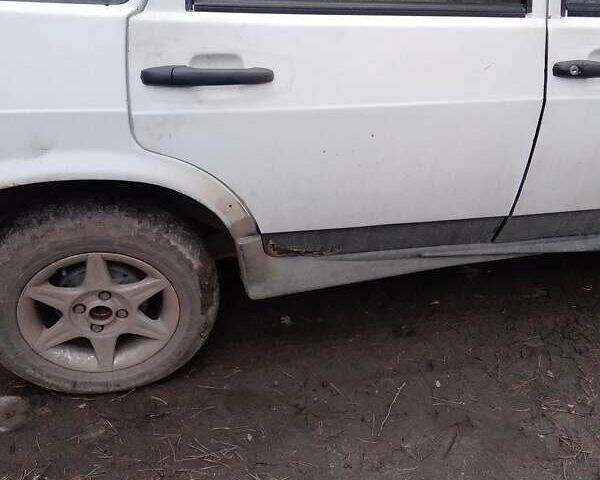 Білий ВАЗ 2109, об'ємом двигуна 1.5 л та пробігом 250 тис. км за 1300 $, фото 9 на Automoto.ua
