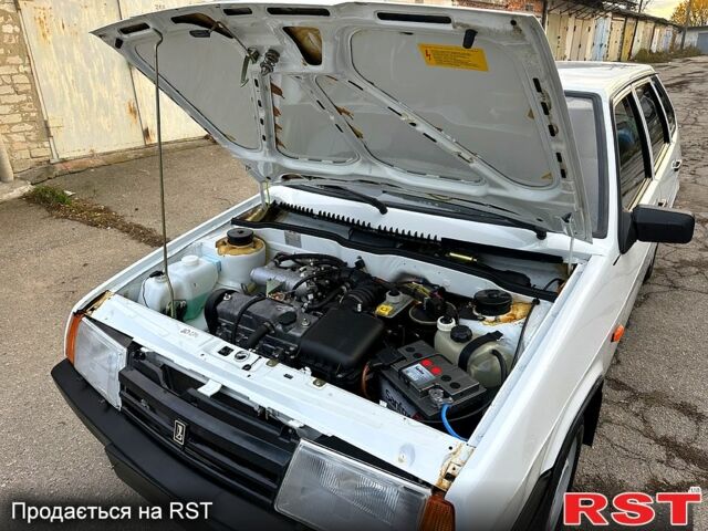 Белый ВАЗ 2109, объемом двигателя 1.5 л и пробегом 24 тыс. км за 2950 $, фото 13 на Automoto.ua