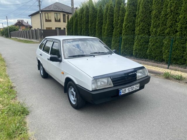 Білий ВАЗ 2109, об'ємом двигуна 1.5 л та пробігом 210 тис. км за 1599 $, фото 2 на Automoto.ua