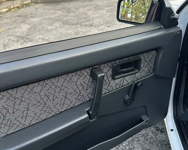 Білий ВАЗ 2109, об'ємом двигуна 1.5 л та пробігом 25 тис. км за 3999 $, фото 11 на Automoto.ua